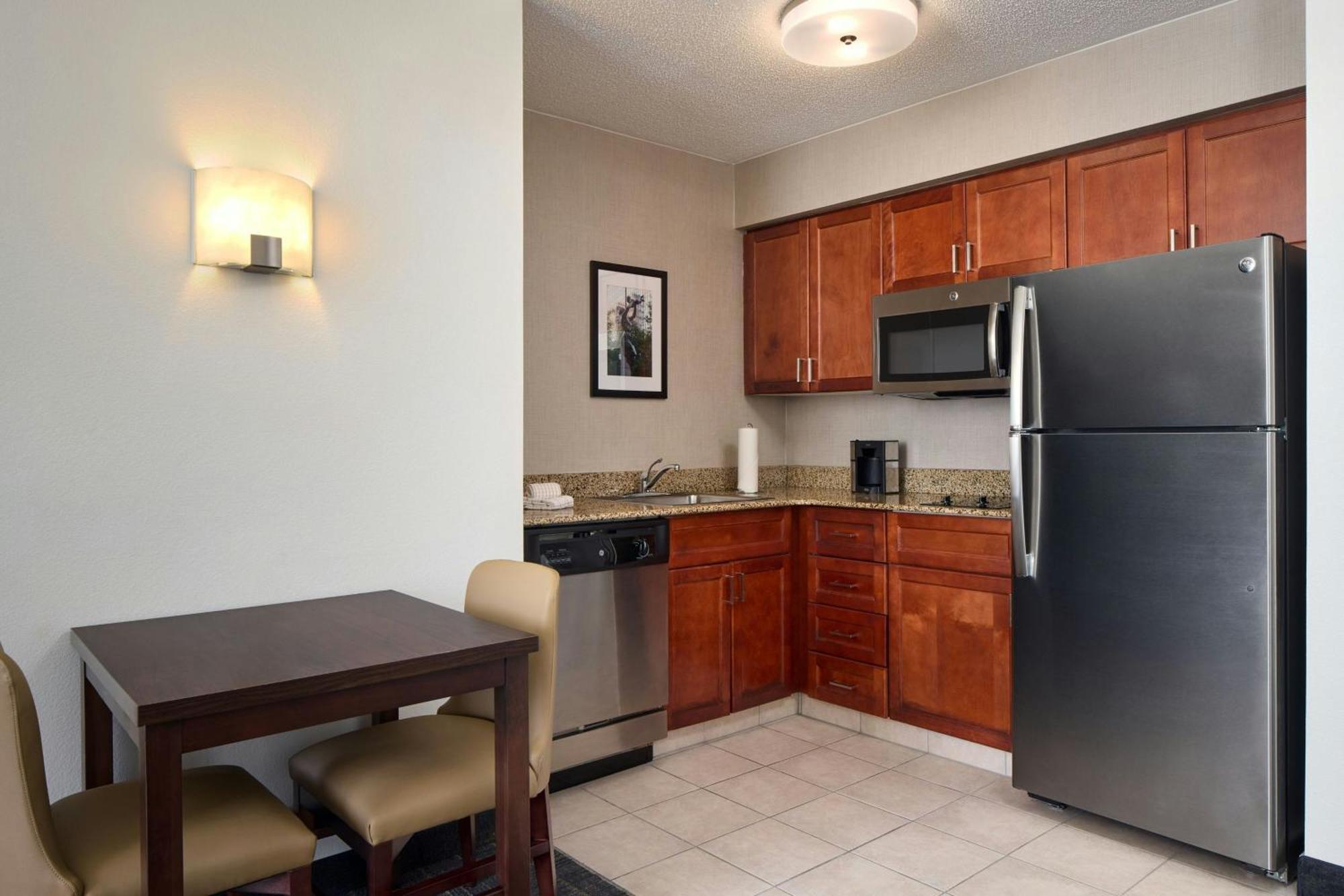 Residence Inn Charlotte Uptown מראה חיצוני תמונה