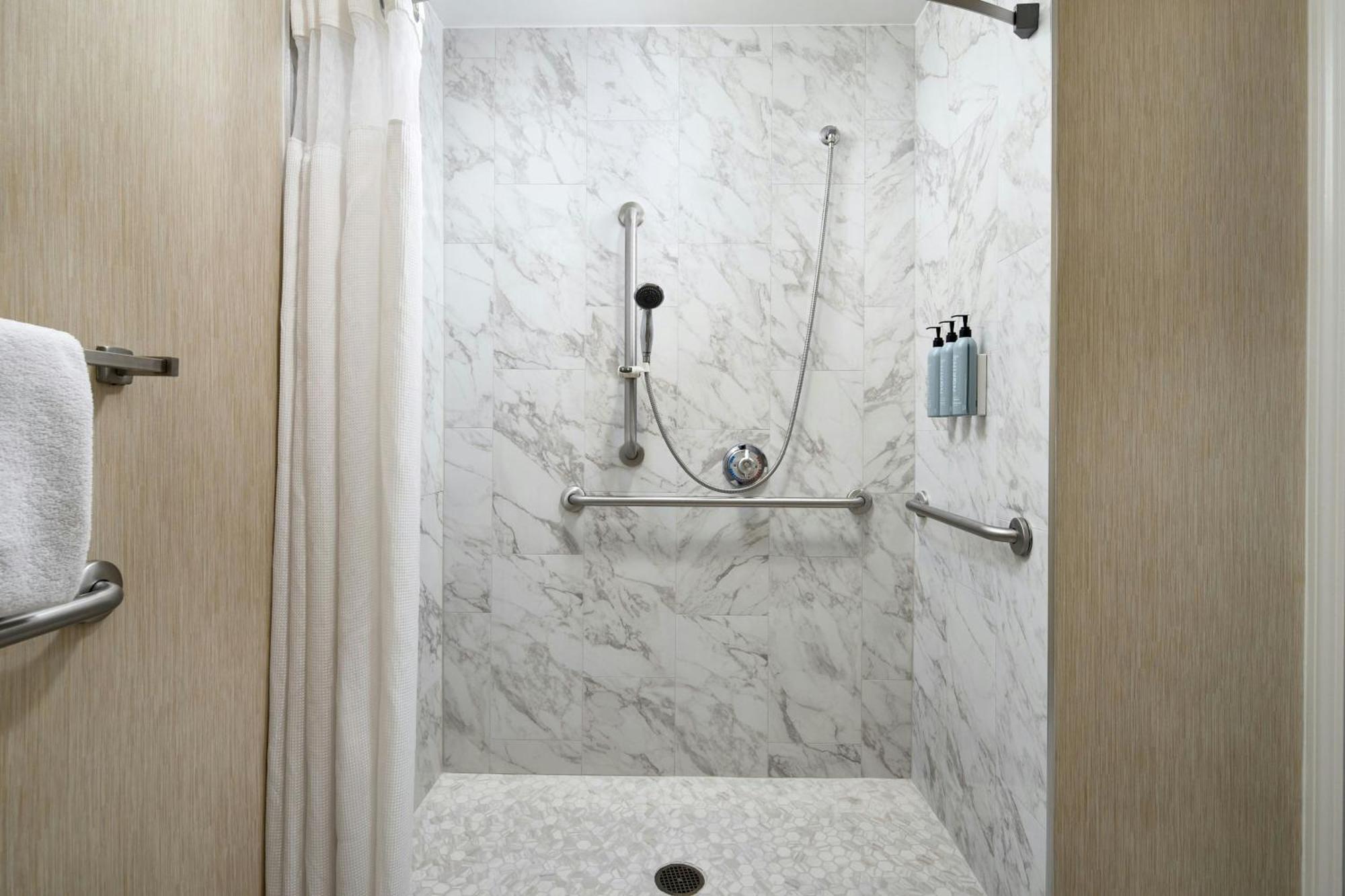Residence Inn Charlotte Uptown מראה חיצוני תמונה
