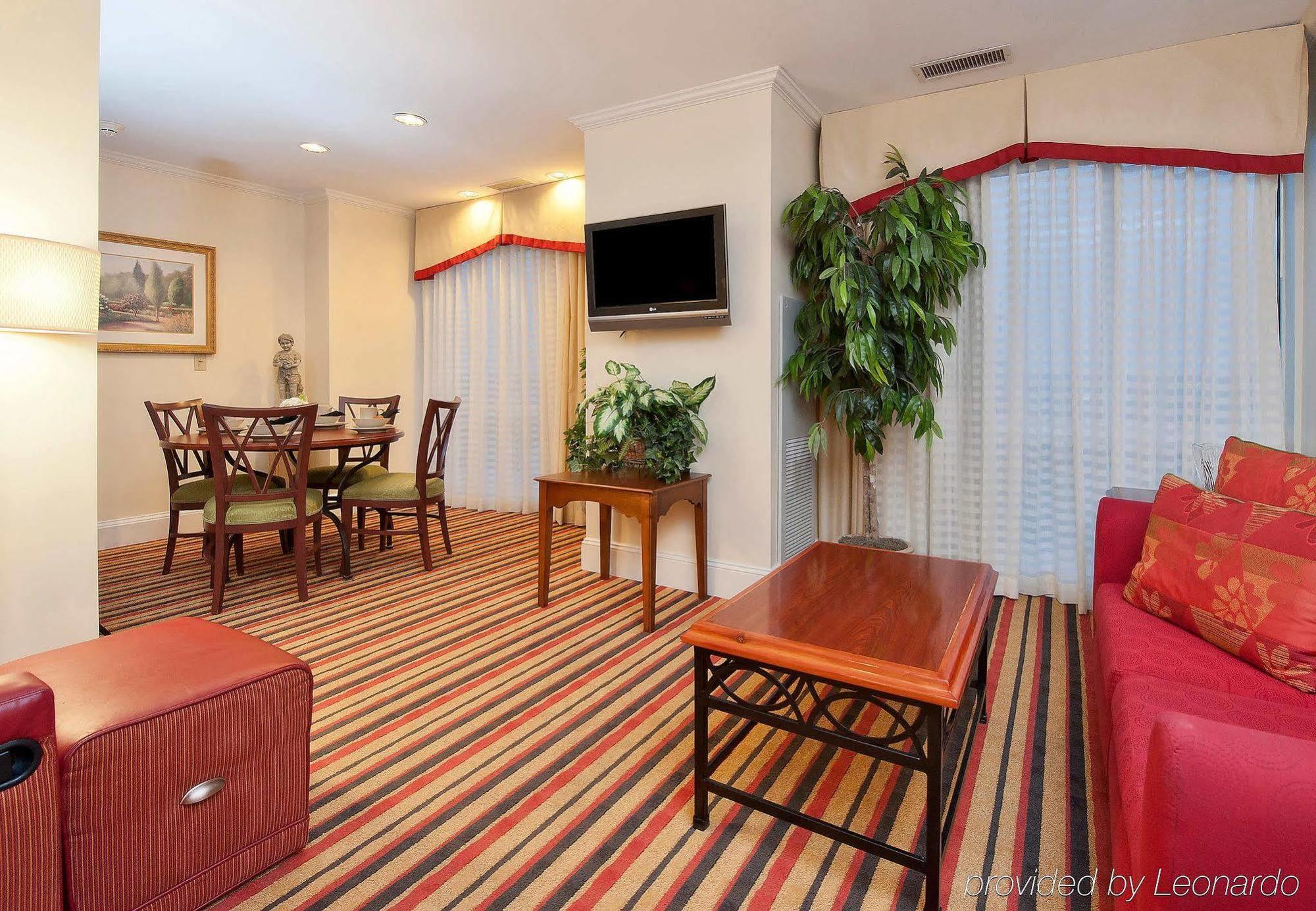Residence Inn Charlotte Uptown חדר תמונה